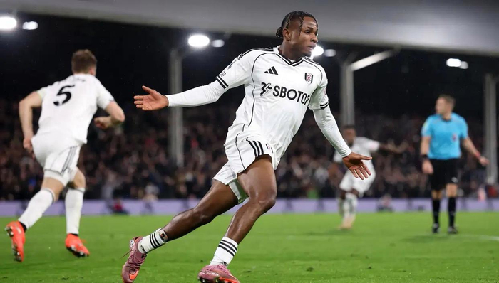 英超今夜再迎强敌，AC米兰扳平良机，主帅态度——更衣室稳定，阵容厚度经受考验的简单介绍